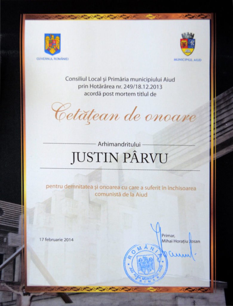 Parintele Justin - diploma cetatean de onoare Aiud